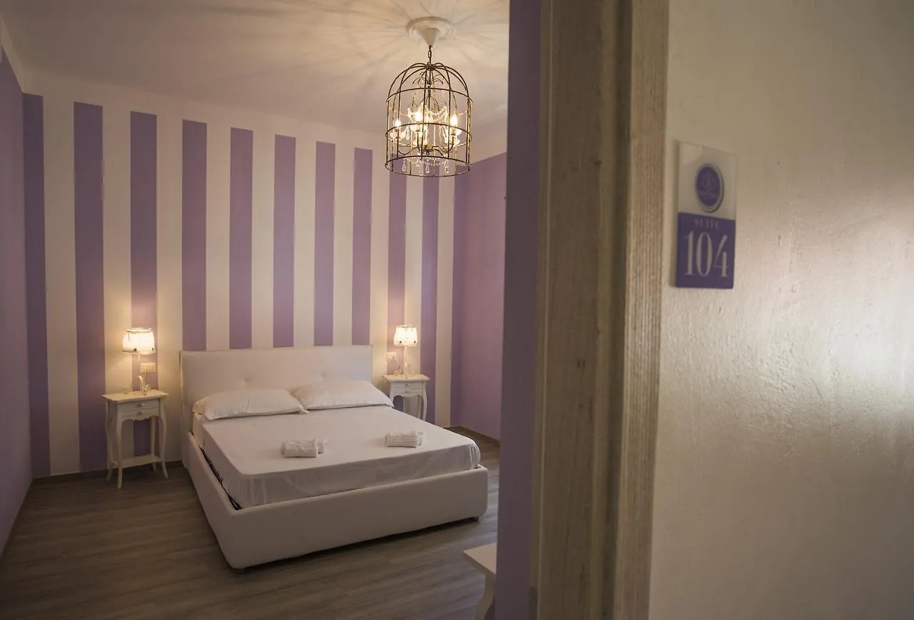 Les Suites Magnolia Olbia Oda ve Kahvaltı