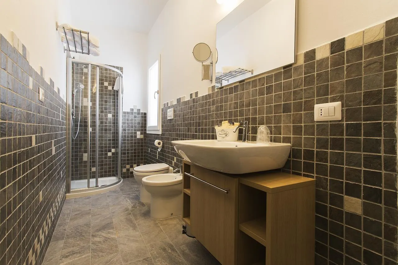 Oda ve Kahvaltı Les Suites Magnolia Olbia